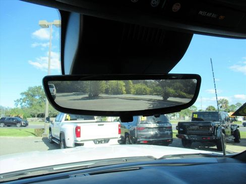 Used 2024 GMC Sierra 2500 AT4 w/ AT4 Premium Plus Package image 27