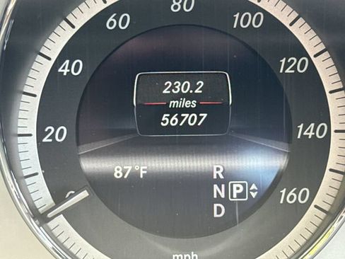 Used 2013 Mercedes-Benz E 350 4MATIC Sedan image 29