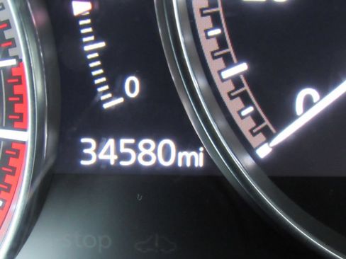 Used 2024 MAZDA MAZDA3 s FWD image 21