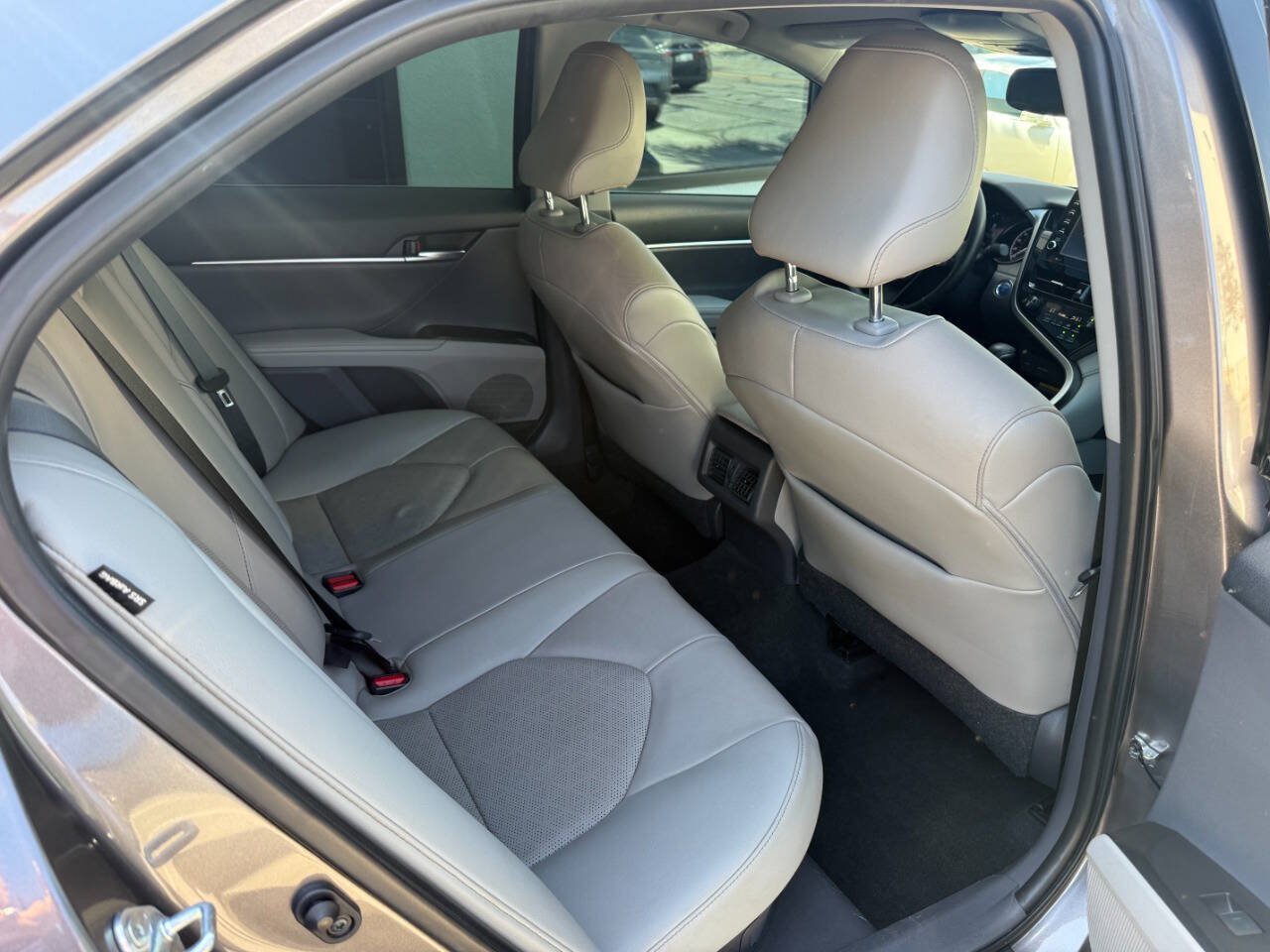 Used 2021 Toyota Camry XSE FWD image 33