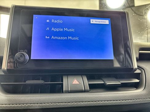 Used 2025 Toyota RAV4 XLE w/ Convenience Package FWD image 12