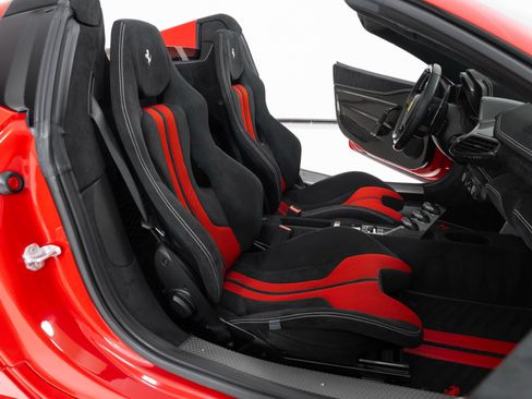 Used 2015 Ferrari 458 Speciale A image 50