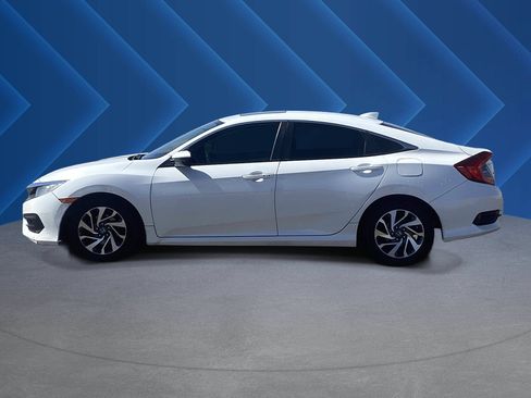 Used 2018 Honda Civic EX image 6