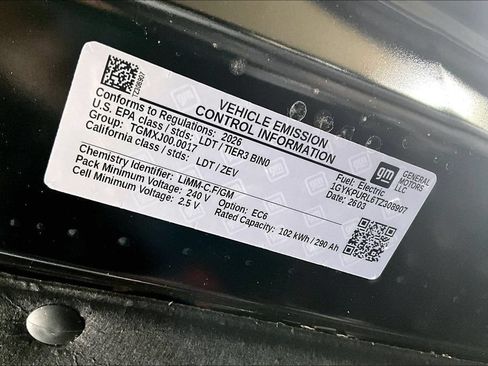 New 2026 Cadillac Lyriq Premium Luxury w/ LPO, Floor Liner Package AWD/4WD image 35