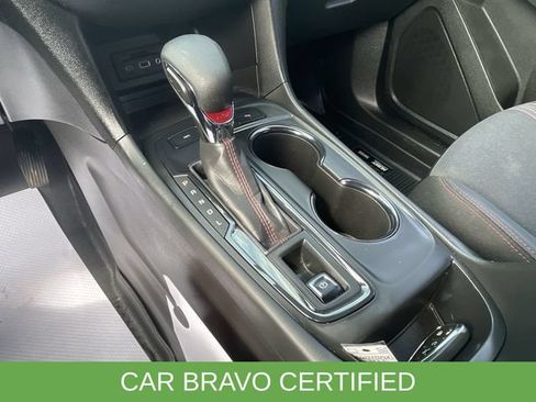 Certified 2022 Chevrolet Equinox RS w/ Infotainment Package AWD/4WD image 16