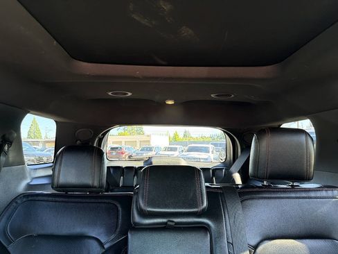 Used 2017 Ford Explorer Sport w/ Equipment Group 401A AWD/4WD image 43