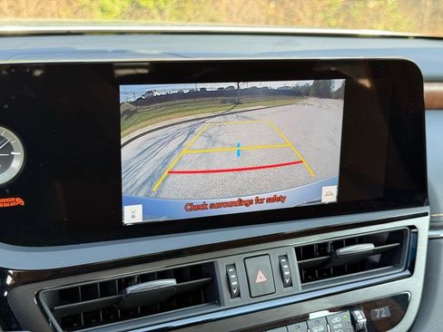 Certified 2025 Lexus ES 350 w/ Premium Package image 36