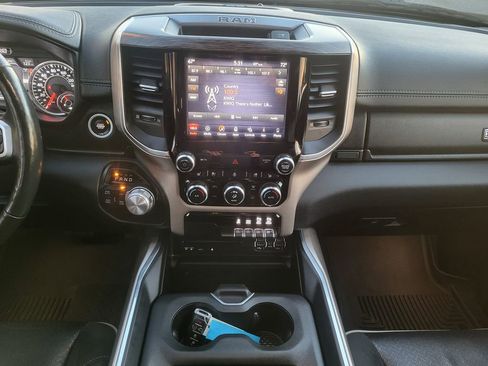 Used 2019 RAM 1500 Laramie image 17