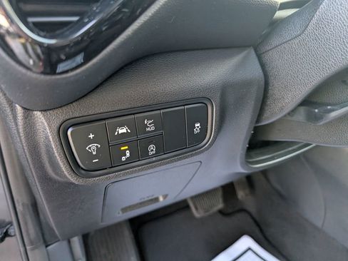 Used 2022 Kia Soul Turbo image 16