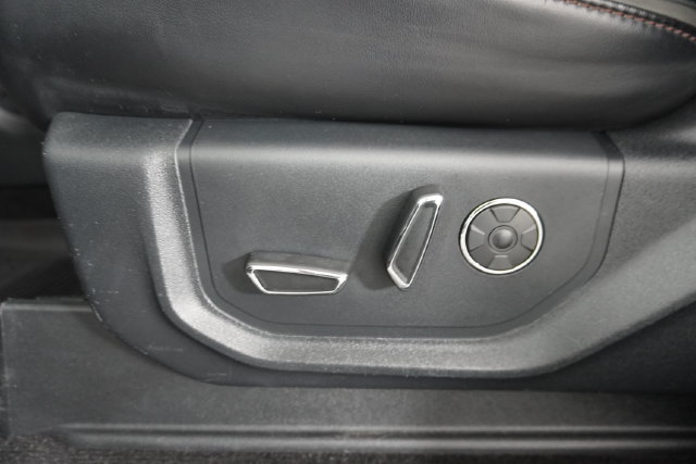 Used 2019 Ford F150 Platinum w/ Equipment Group 701A Luxury AWD/4WD image 21