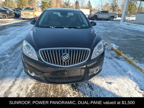 Used 2023 GMC Yukon XL SLT image 2