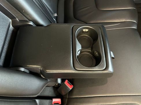 Used 2019 Ford Edge Titanium w/ Cargo Accessory Package FWD image 27