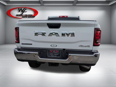 New 2026 RAM 2500 Big Horn AWD/4WD image 6