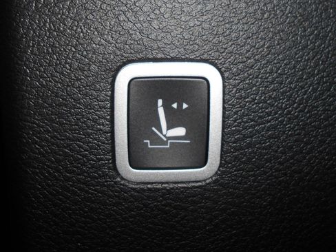 New 2026 Chrysler Pacifica Select image 21