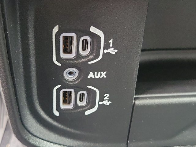 Used 2024 RAM 2500 Laramie w/ Safety Group AWD/4WD image 24