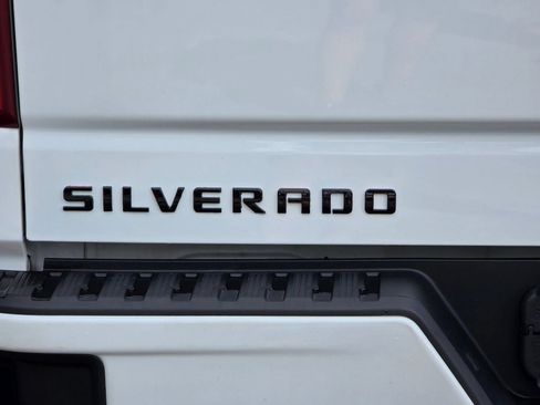 Used 2021 Chevrolet Silverado 1500 RST w/ Convenience Package II AWD/4WD image 35