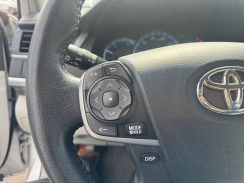 Used 2012 Toyota Camry XLE w/ Convenience Pkg FWD image 17