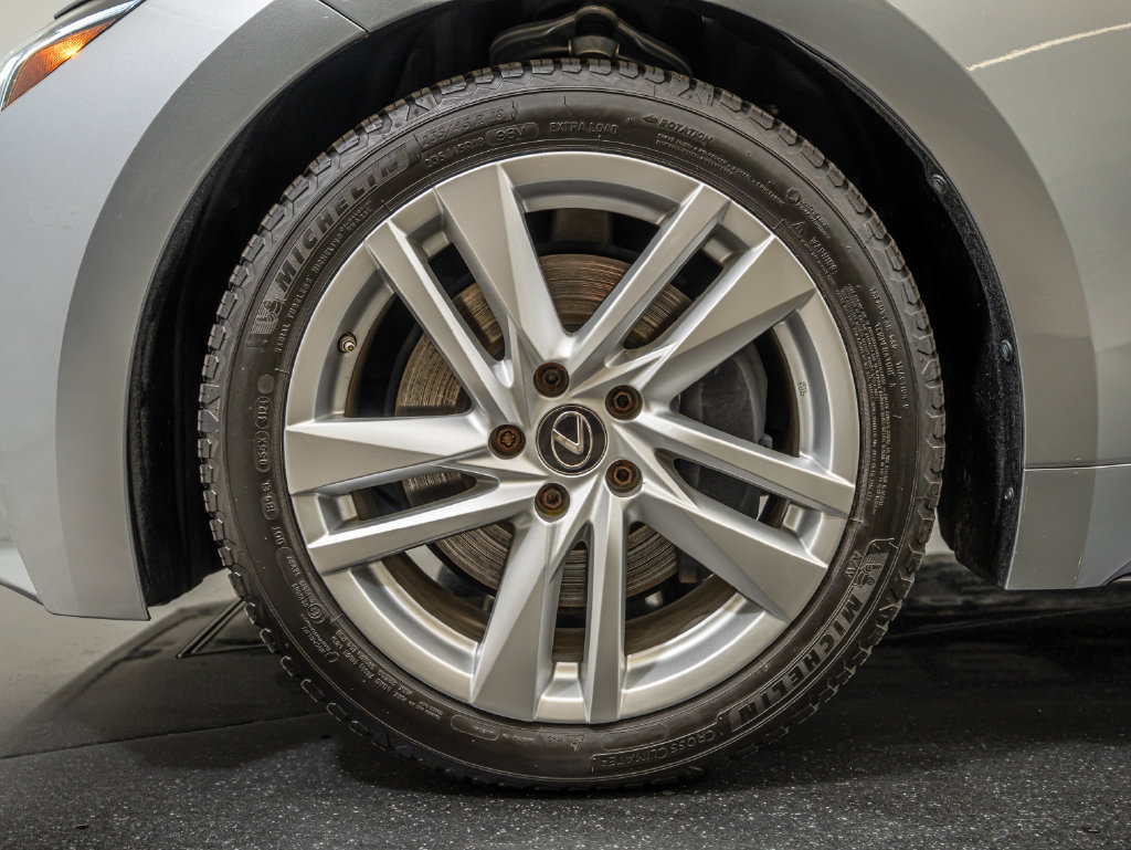 Used 2021 Lexus IS 300 AWD w/ Comfort Package image 13