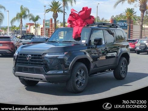 Used 2024 Lexus GX 550 AWD/4WD image 1