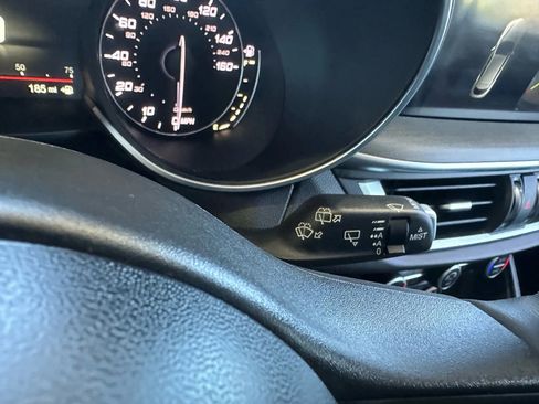 Used 2018 Alfa Romeo Stelvio Ti image 14