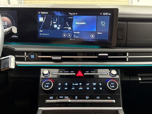 Used 2024 Hyundai Santa Fe Limited FWD image 20