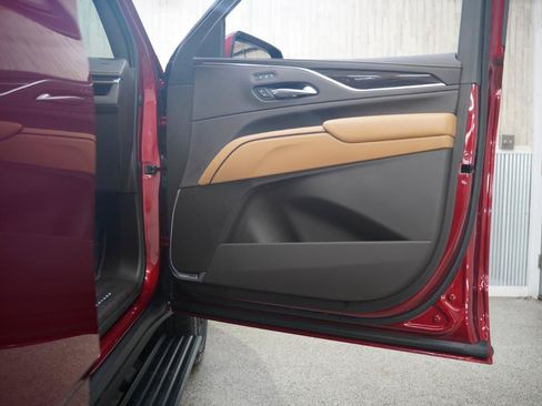 Used 2021 Cadillac Escalade Sport w/ Driver Assist Tech Package AWD/4WD image 34
