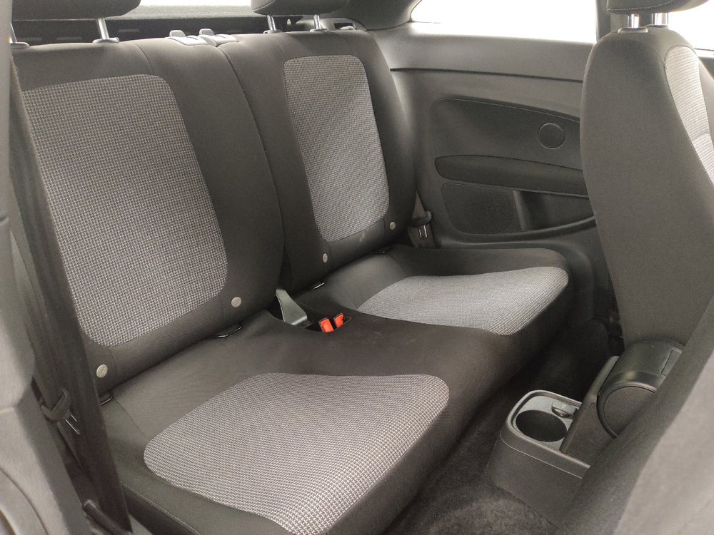 Used 2019 Volkswagen Beetle 2.0T S FWD image 21