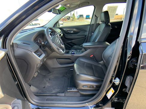 Used 2022 GMC Terrain SLT w/ Infotainment Package II AWD/4WD image 11