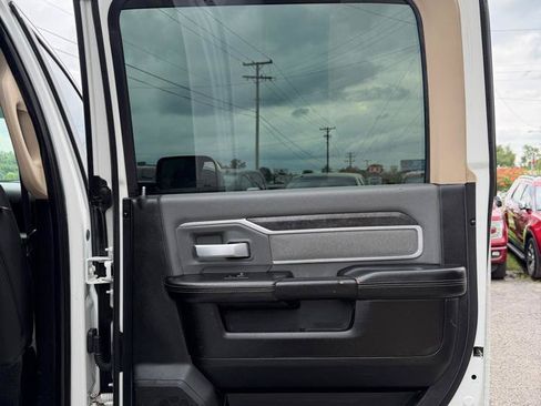 Used 2019 RAM 3500 Big Horn AWD/4WD image 17