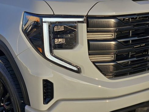 Certified 2024 GMC Sierra 1500 Pro w/ Graphite Edition image 10