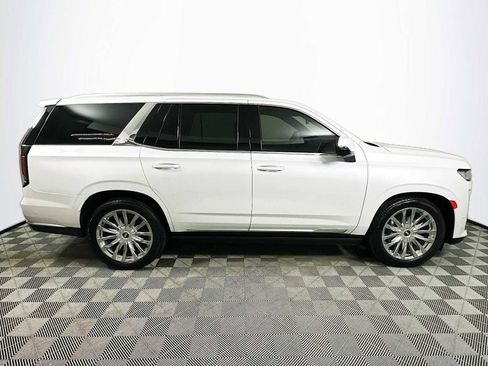 Used 2024 Cadillac Escalade Premium Luxury w/ Performance Package AWD/4WD image 8