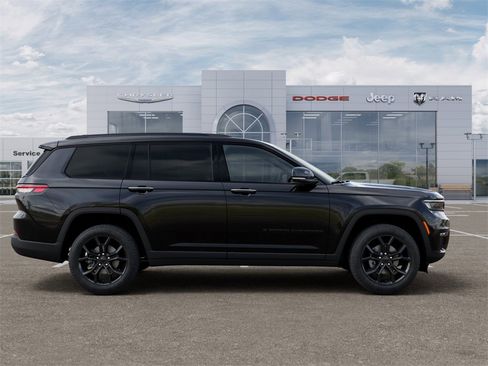 New 2025 Jeep Grand Cherokee L Limited image 21