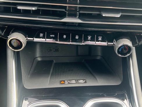 New 2026 Chevrolet Traverse LT w/ Midnight/Sport Edition image 30