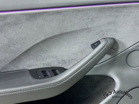 Used 2025 Tesla Model 3 Long Range image 23