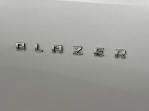 Used 2020 Chevrolet Blazer LT FWD image 23