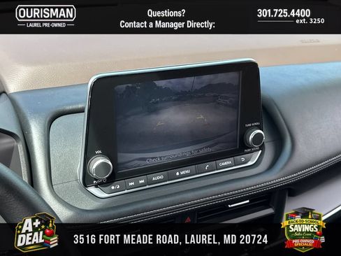 Used 2023 Nissan Rogue S AWD/4WD image 12