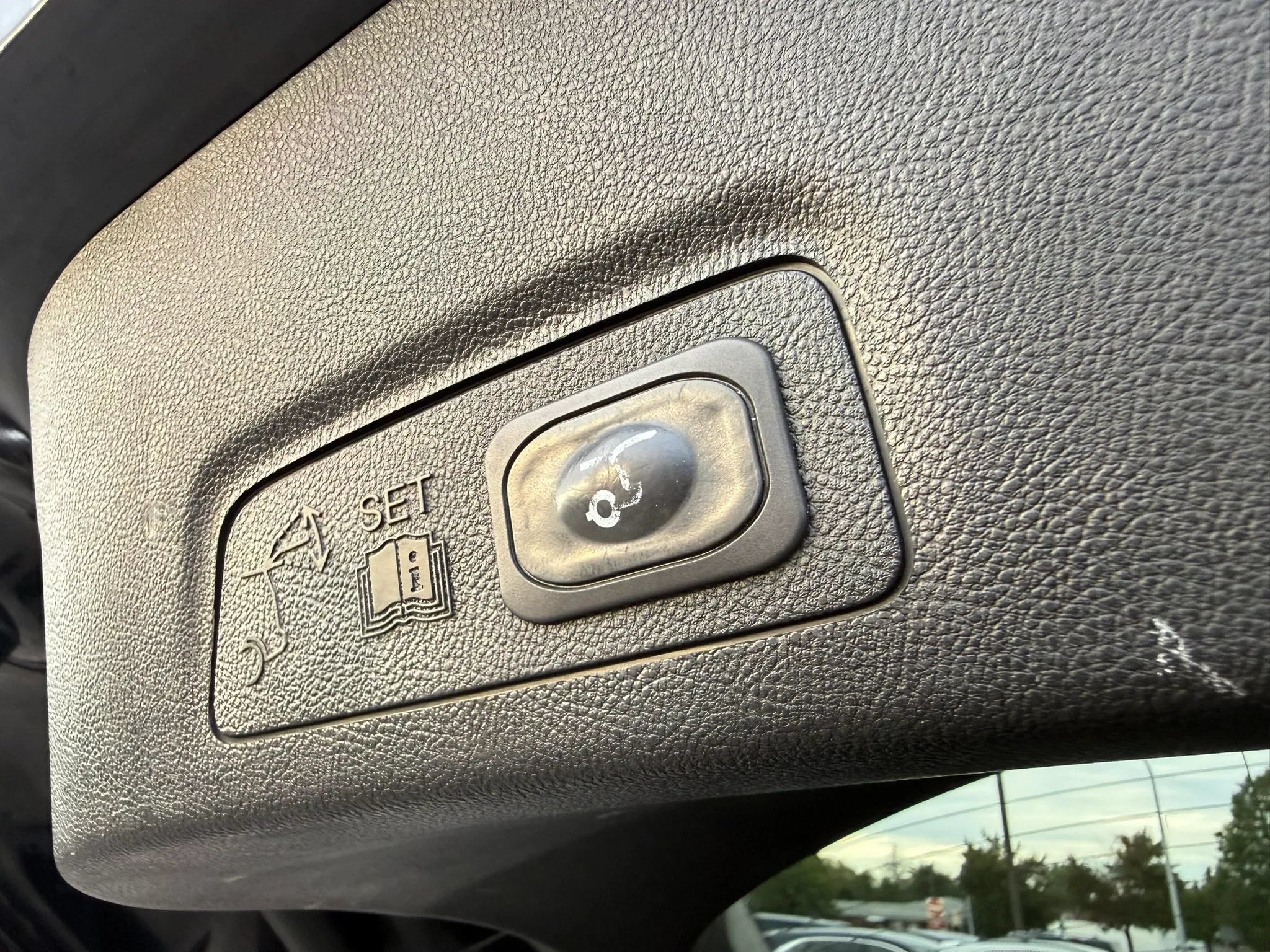 Used 2019 Lincoln MKC Select w/ MKC Climate Package FWD image 29