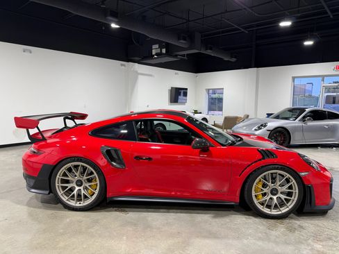 Used 2018 Porsche 911 GT2 RS RWD image 13