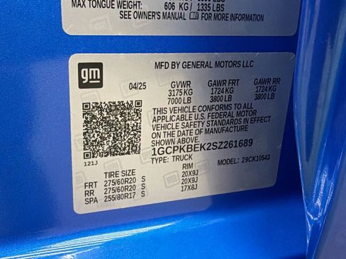 Used 2025 Chevrolet Silverado 1500 Custom AWD/4WD image 39