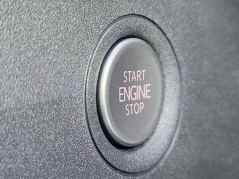 New 2026 Volkswagen ID.4 Pro S image 19