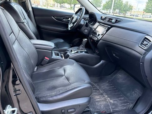 Used 2019 Nissan Rogue SL AWD/4WD image 17