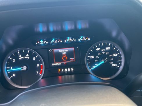 Used 2022 Ford F350 XLT w/ XLT Premium Package image 16