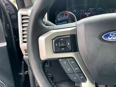 Used 2017 Ford F250 Lariat w/ Lariat Value Package image 23