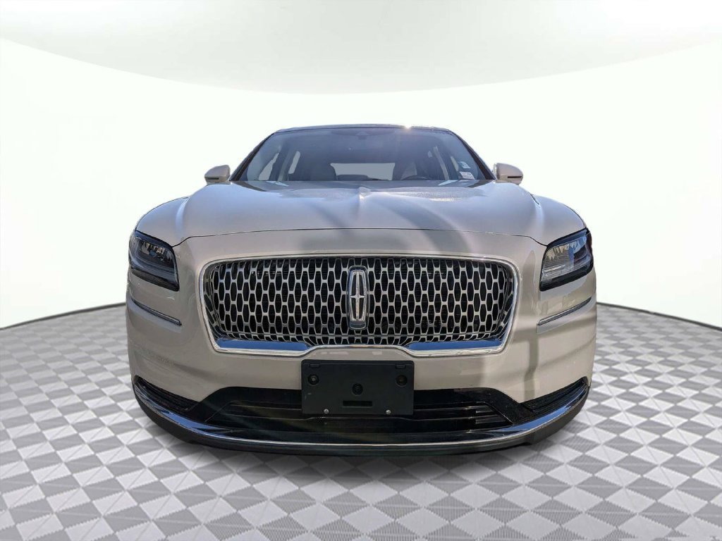 Used 2022 Lincoln Nautilus Reserve AWD/4WD image 7