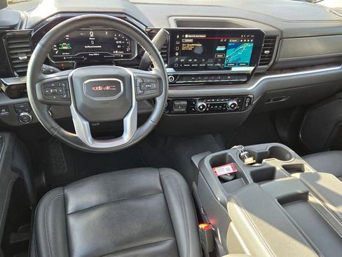 Used 2025 GMC Sierra 1500 SLT AWD/4WD image 12