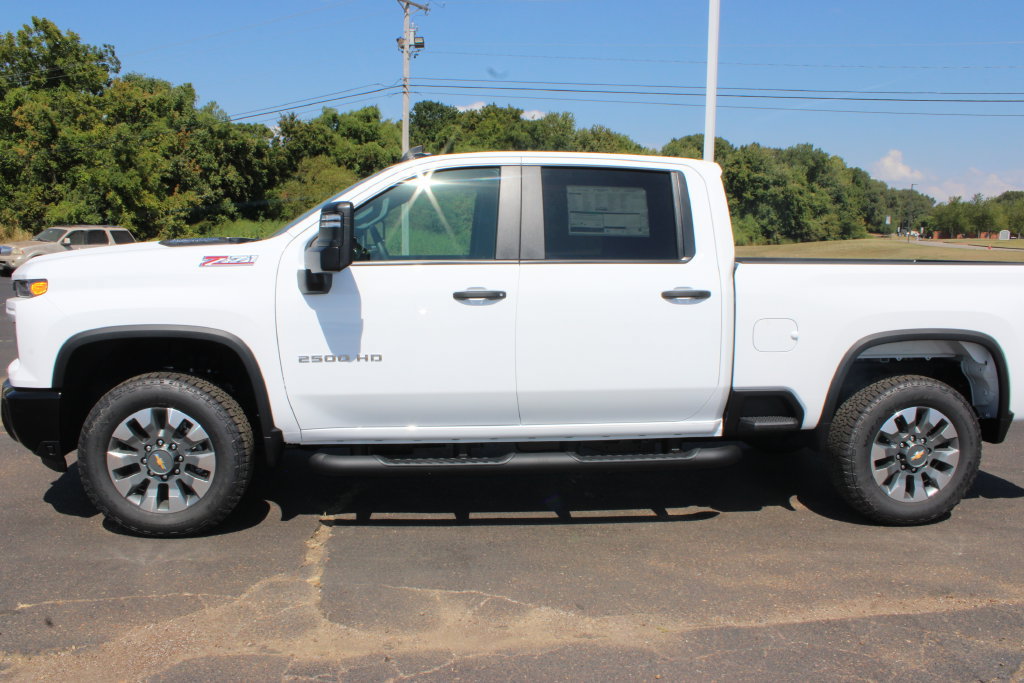 New 2026 Chevrolet Silverado 2500 Custom w/ Custom Value Package AWD/4WD image 6