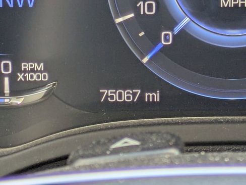 Used 2020 Cadillac Escalade Luxury image 35