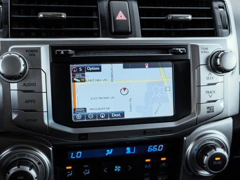 Used 2014 Toyota 4Runner Limited image 24