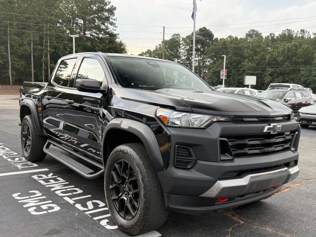 Used 2023 Chevrolet Colorado Trail Boss w/ LPO, Dark Essentials Package AWD/4WD image 2