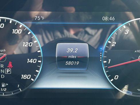 Used 2019 Mercedes-Benz S 560 4MATIC Sedan image 24